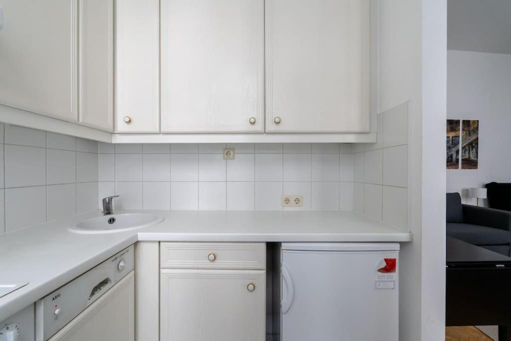 Historic Heart Apartment Vienna Esterno foto